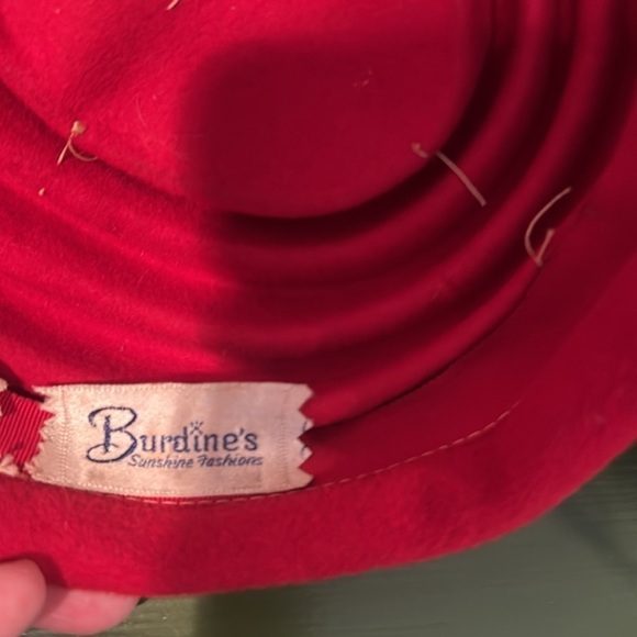 Burdines Vintage red wool hat withh red feathers - Picture 7 of 7